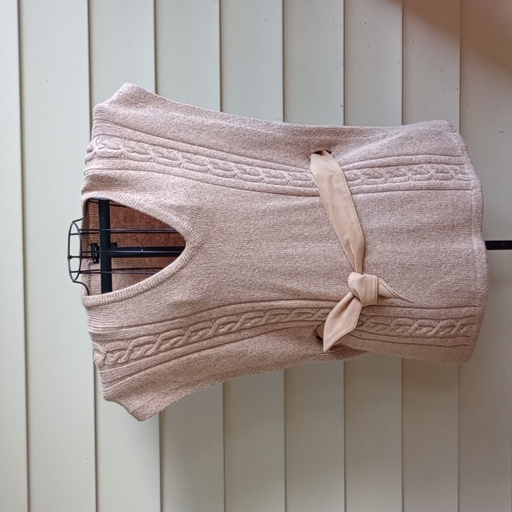 Doncaster Taupe V-Neck Sweater Vest SZ (EXTRA SMALL OVERSIZED)